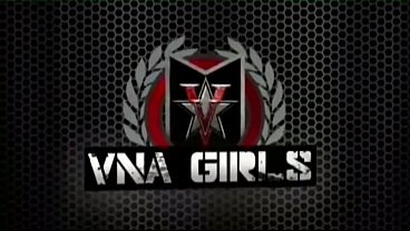 High Heeled Cougar Vicky Vette Gives A Handjob To Her Boyfriend!